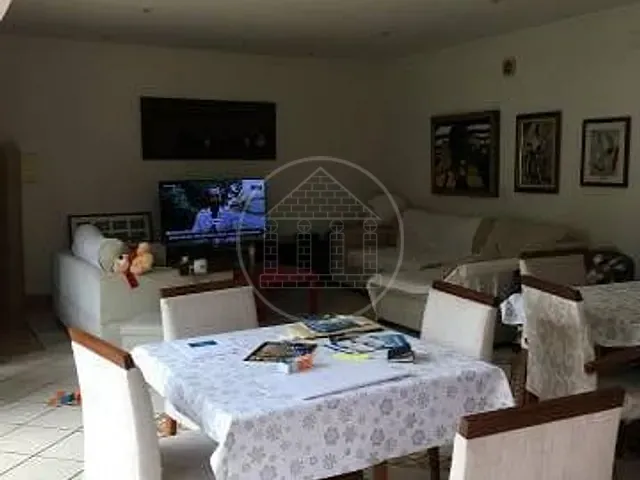 Sobrado com 500m² 5 quartos e 8 banheiros, à venda, no bairro Vila Arriete em São Paulo