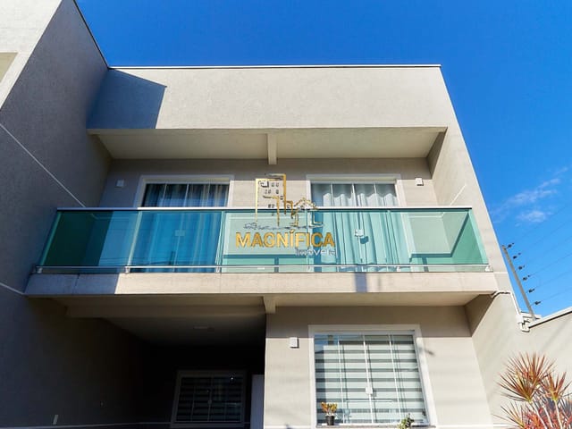 Sobrado com 53m² 3 quartos e 4 banheiros, à venda, no bairro São Braz em Curitiba