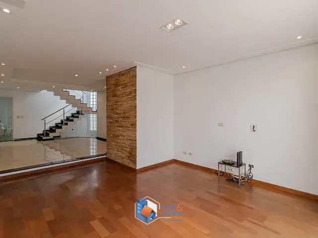 Sobrado com 260m² 4 quartos e 4 banheiros, à venda, no bairro Vila Brasílio Machado em São Paulo