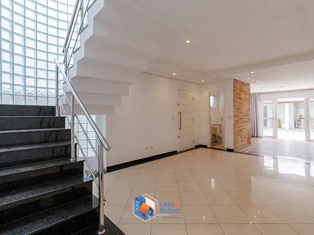 Sobrado com 260m² 4 quartos e 4 banheiros, à venda, no bairro Vila Brasílio Machado em São Paulo