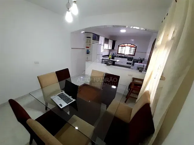 Sobrado com 125m² 3 quartos e 2 banheiros, à venda, no bairro Jardim Quarto Centenário em Mauá