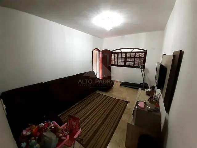 Sobrado com 125m² 3 quartos e 2 banheiros, à venda, no bairro Jardim Quarto Centenário em Mauá