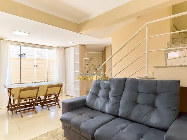 Casa 3 quartos e 4 banheiros, à venda, no bairro Xaxim em Curitiba