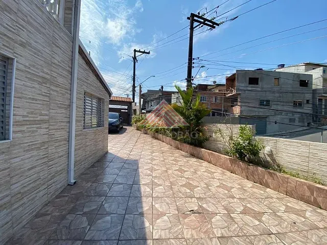 Sobrado com 220m² 3 quartos e 2 banheiros, à venda, no bairro Jardim Cruzeiro em Mauá