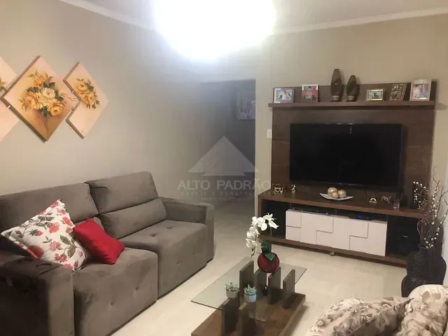 Sobrado com 125m² 3 quartos e 2 banheiros, à venda, no bairro Jardim Araguaia em Mauá