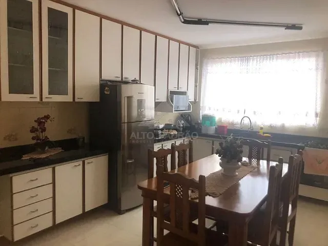 Sobrado com 125m² 3 quartos e 2 banheiros, à venda, no bairro Jardim Araguaia em Mauá