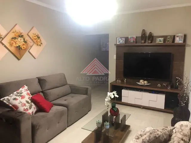 Sobrado com 125m² 3 quartos e 2 banheiros, à venda, no bairro Jardim Araguaia em Mauá