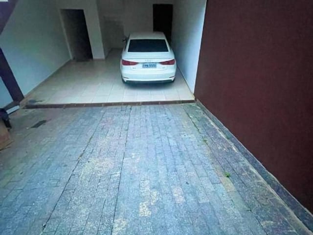 Sobrado com 160m² 3 quartos e 3 banheiros, à venda, no bairro Jardim Rio das Pedras em Cotia