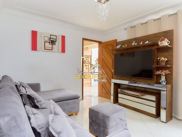 Sobrado 4 quartos e 6 banheiros, à venda, no bairro Novo Mundo em Curitiba