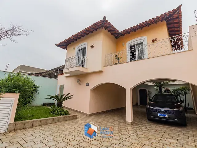 Sobrado com 403m² 5 quartos e 5 banheiros, à venda, no bairro Jardim Santa Helena em São Paulo