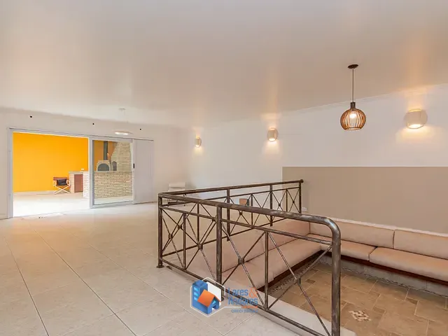 Sobrado com 403m² 5 quartos e 5 banheiros, à venda, no bairro Jardim Santa Helena em São Paulo