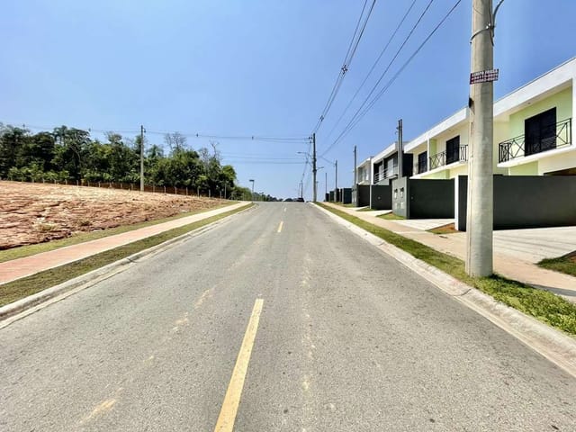 Sobrado com 125m² 3 quartos e 2 banheiros, à venda, no bairro Água Espraiada (Caucaia do Alto) em Cotia