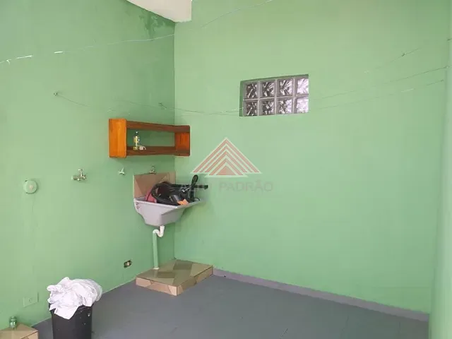 Sobrado com 425m² 2 quartos e 2 banheiros, à venda, no bairro Vila Guarani em Mauá