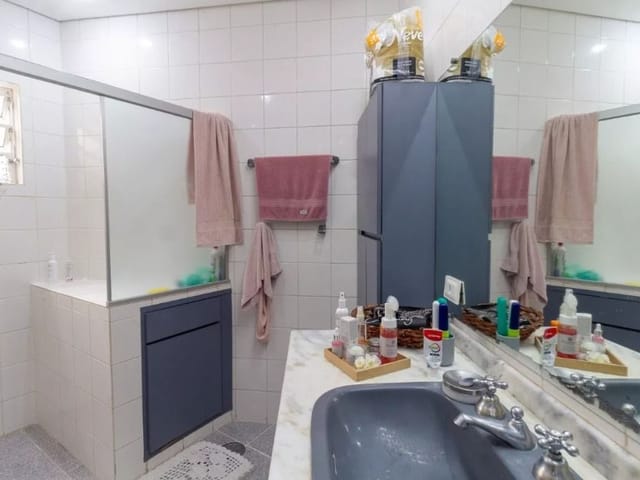 Sobrado com 177m² 3 quartos e 1 banheiro, à venda, no bairro Vila Ipojuca em São Paulo