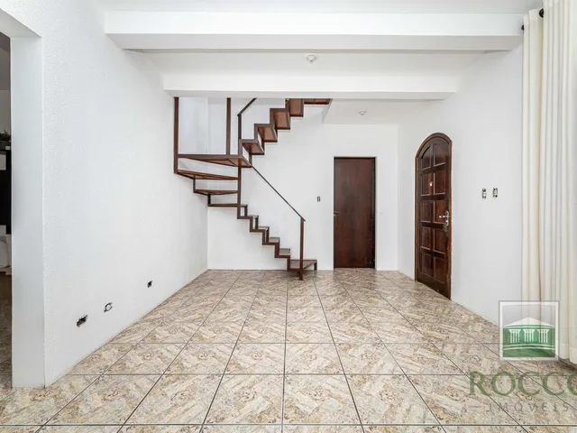 Sobrado à venda, no bairro Aristocrata em São José Dos Pinhais