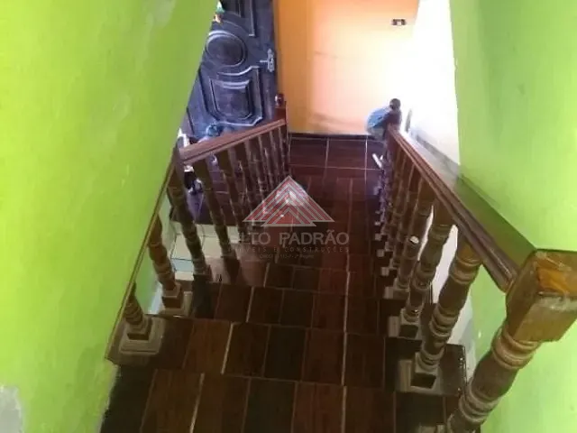 Sobrado com 153m² 3 quartos e 1 banheiro, à venda, no bairro Vila Santa Rosa em Mauá