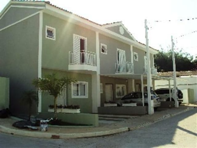 Foto do Sobrado - Sobrado à venda 2 Quartos, 2 Suites, 2 Vagas, Cidade Jardim, Sorocaba - SP | Ary Proenca Negócios Imobiliários Ltda