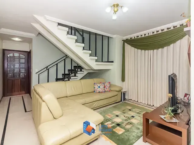 Sobrado com 250m² 4 quartos e 6 banheiros, à venda, no bairro Jardim Cotiana em São Paulo