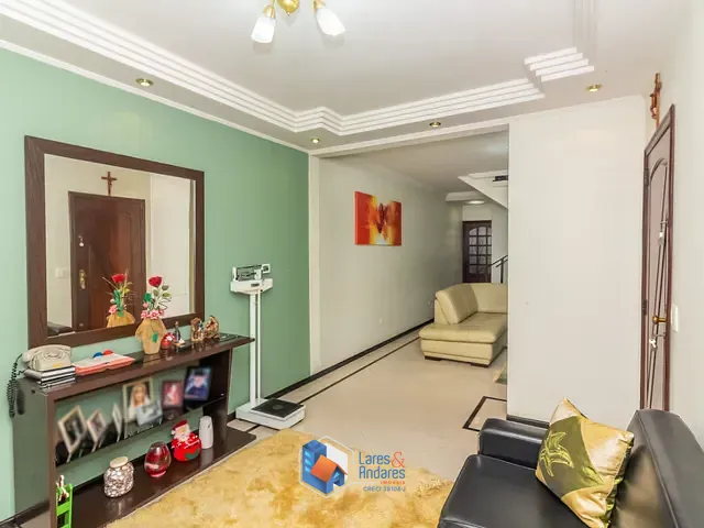 Sobrado com 250m² 4 quartos e 6 banheiros, à venda, no bairro Jardim Cotiana em São Paulo
