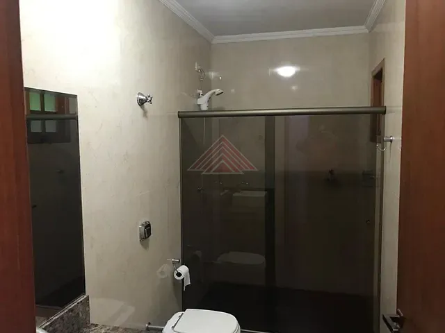 Sobrado com 125m² 5 quartos e 4 banheiros, à venda, no bairro Parque São Vicente em Mauá