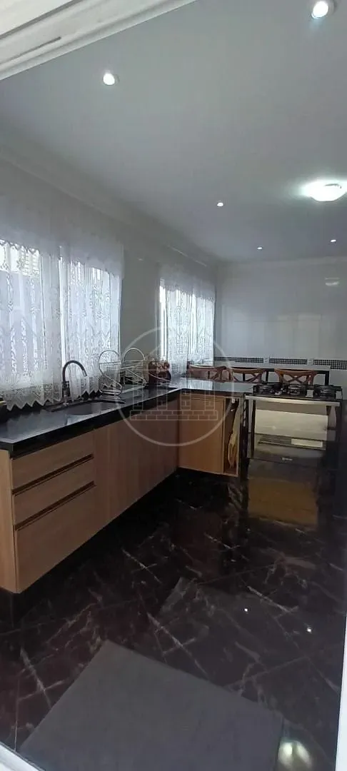 Sobrado, 3 quartos, 250 m² - Foto 4