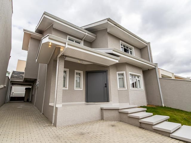 Sobrado 5 quartos e 5 banheiros, para alugar, no bairro Bairro Alto em Curitiba