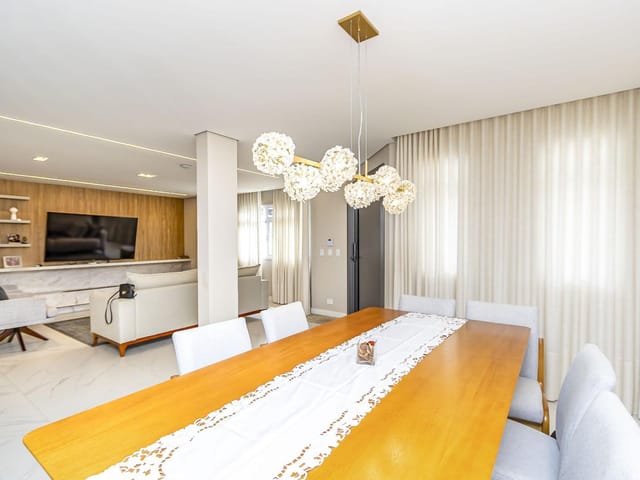 Sobrado 5 quartos e 5 banheiros, para alugar, no bairro Bairro Alto em Curitiba