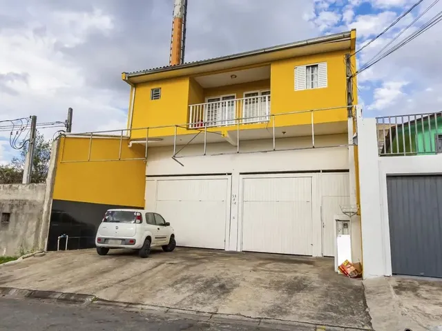 Sobrado 4 quartos e 3 banheiros, à venda, no bairro Orleans em Curitiba