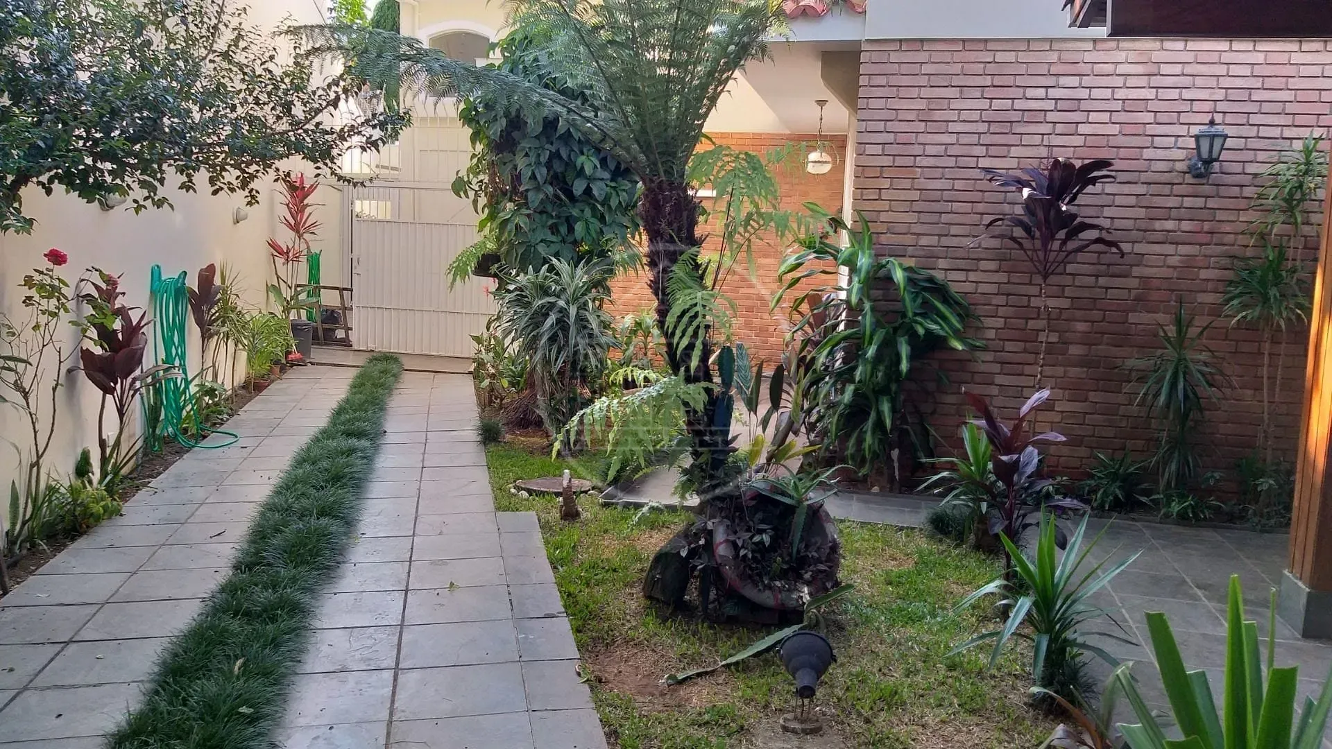 Sobrado, 4 quartos, 278 m² - Foto 2