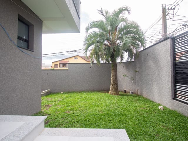 Sobrado com 238m² 3 quartos e 6 banheiros, à venda, no bairro Jardim das Américas em Curitiba