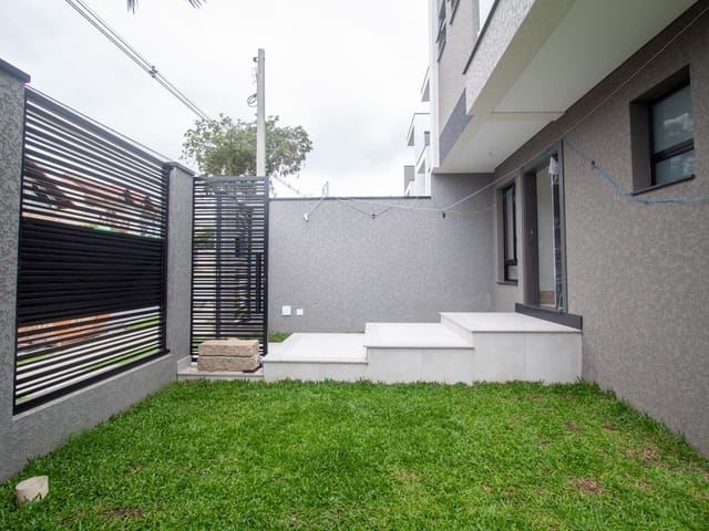 Sobrado com 238m² 3 quartos e 6 banheiros, à venda, no bairro Jardim das Américas em Curitiba