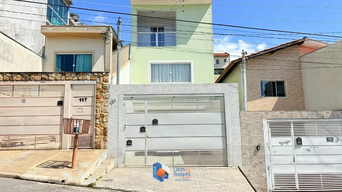 Sobrado, 3 quartos, 195 m² - Foto 1