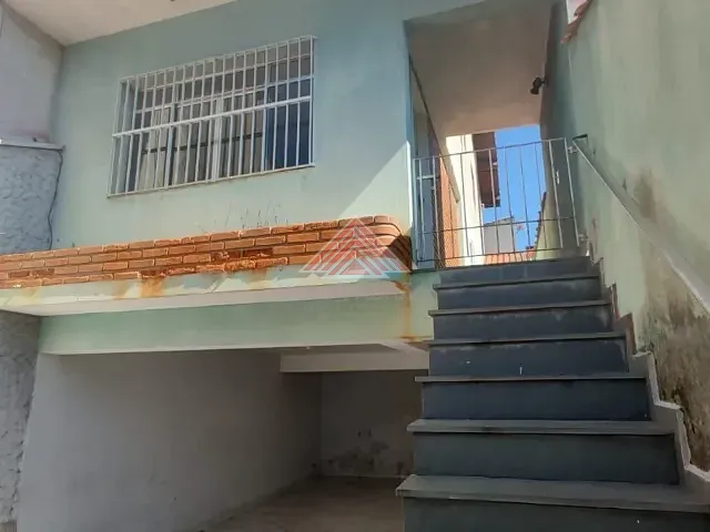 Sobrado com 125m² 3 quartos e 2 banheiros, para alugar, no bairro Jardim Aracy em Mauá