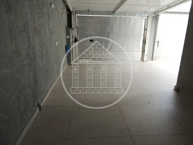 Sobrado com 250m² 3 quartos e 4 banheiros, à venda, no bairro Jardim Los Angeles em São Paulo