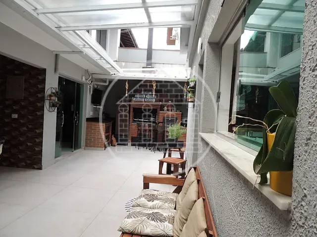 Sobrado com 250m² 3 quartos e 4 banheiros, à venda, no bairro Jardim Los Angeles em São Paulo