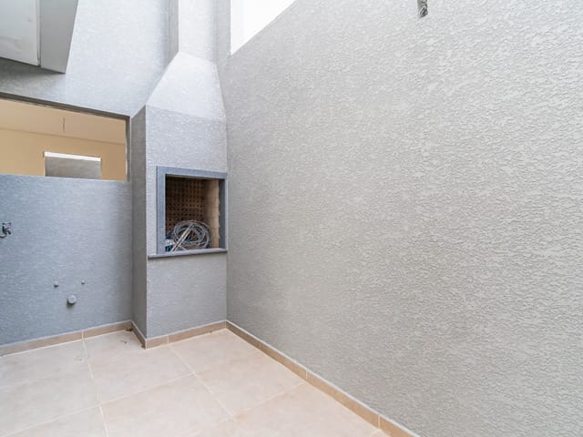 Sobrado com 177m² 3 quartos e 3 banheiros, à venda, no bairro Vista Alegre em Curitiba