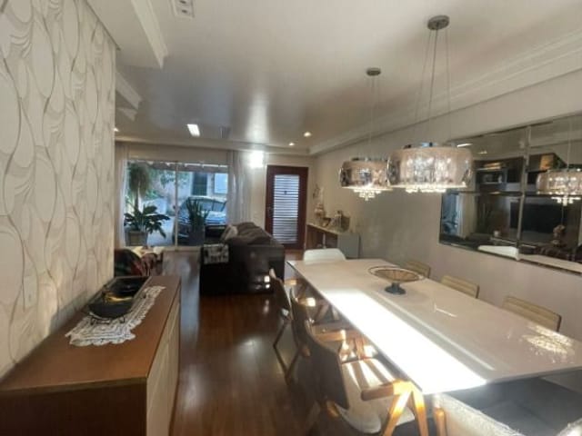 Sobrado com 186m² 3 quartos e 4 banheiros, à venda, no bairro Jardim Barbacena em Cotia