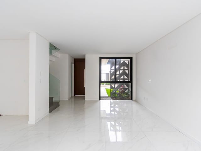 Sobrado com 148m² 3 quartos e 4 banheiros, à venda, no bairro Santa Felicidade em Curitiba