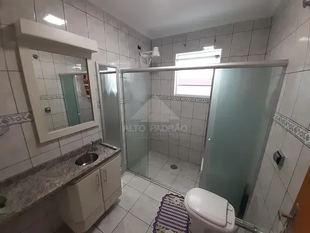 Sobrado com 244m² 3 quartos e 1 banheiro, à venda, no bairro Jardim Mauá em Mauá