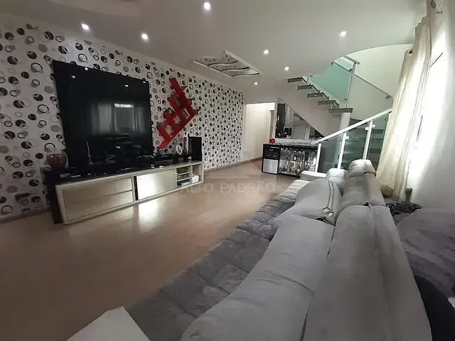 Sobrado com 244m² 3 quartos e 1 banheiro, à venda, no bairro Jardim Mauá em Mauá