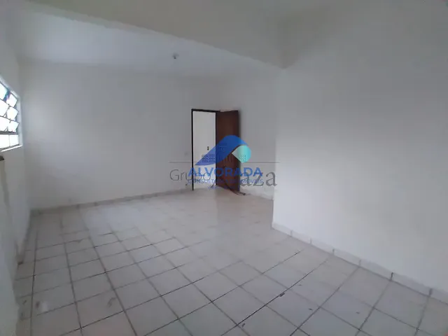 Sobrado com 180m² 5 quartos e 3 banheiros, à venda, no bairro Centro em São José dos Campos