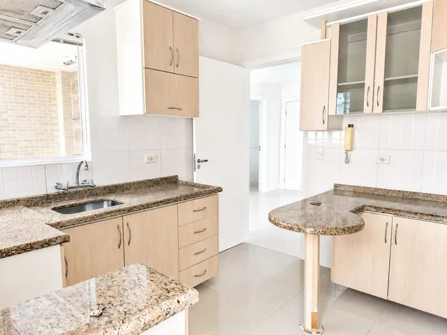 Sobrado com 154m² 3 quartos e 2 banheiros, à venda, no bairro Uberaba em Curitiba