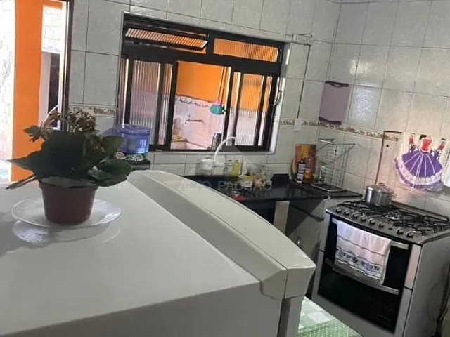 Sobrado com 313m² 3 quartos e 2 banheiros, à venda, no bairro Parque Aliança em Ribeirão Pires