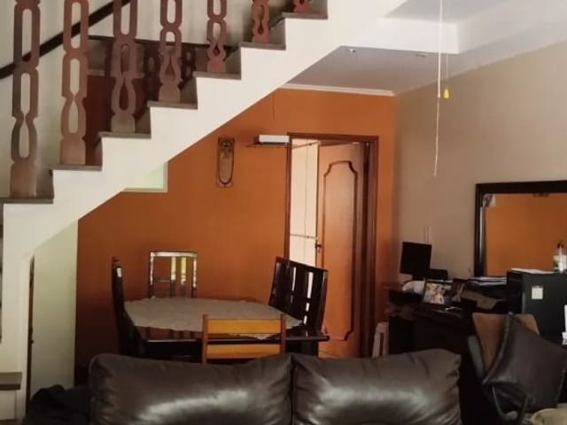Sobrado com 145m² 3 quartos e 3 banheiros, à venda, no bairro Umuarama em Osasco