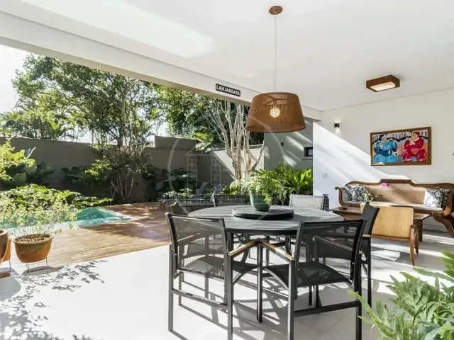 Sobrado com 300m² 3 quartos e 4 banheiros, à venda, no bairro Jardim Petrópolis em São Paulo