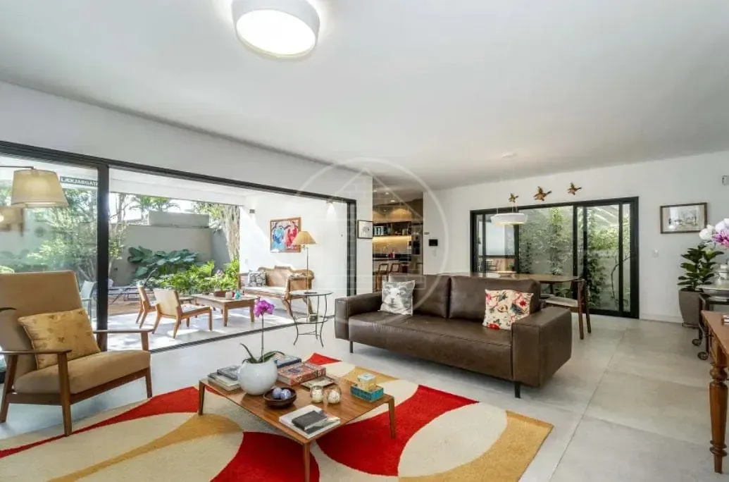 Sobrado, 3 quartos, 450 m² - Foto 1
