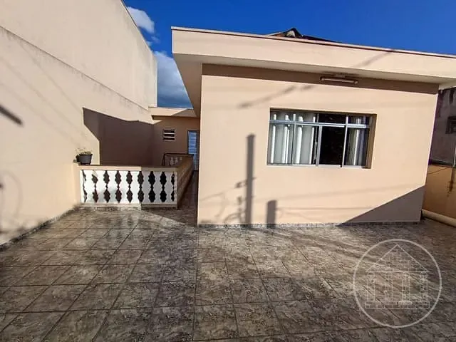 Sobrado com 160m² 2 quartos e 2 banheiros, à venda ou para alugar, no bairro Parque Brasil em São Paulo