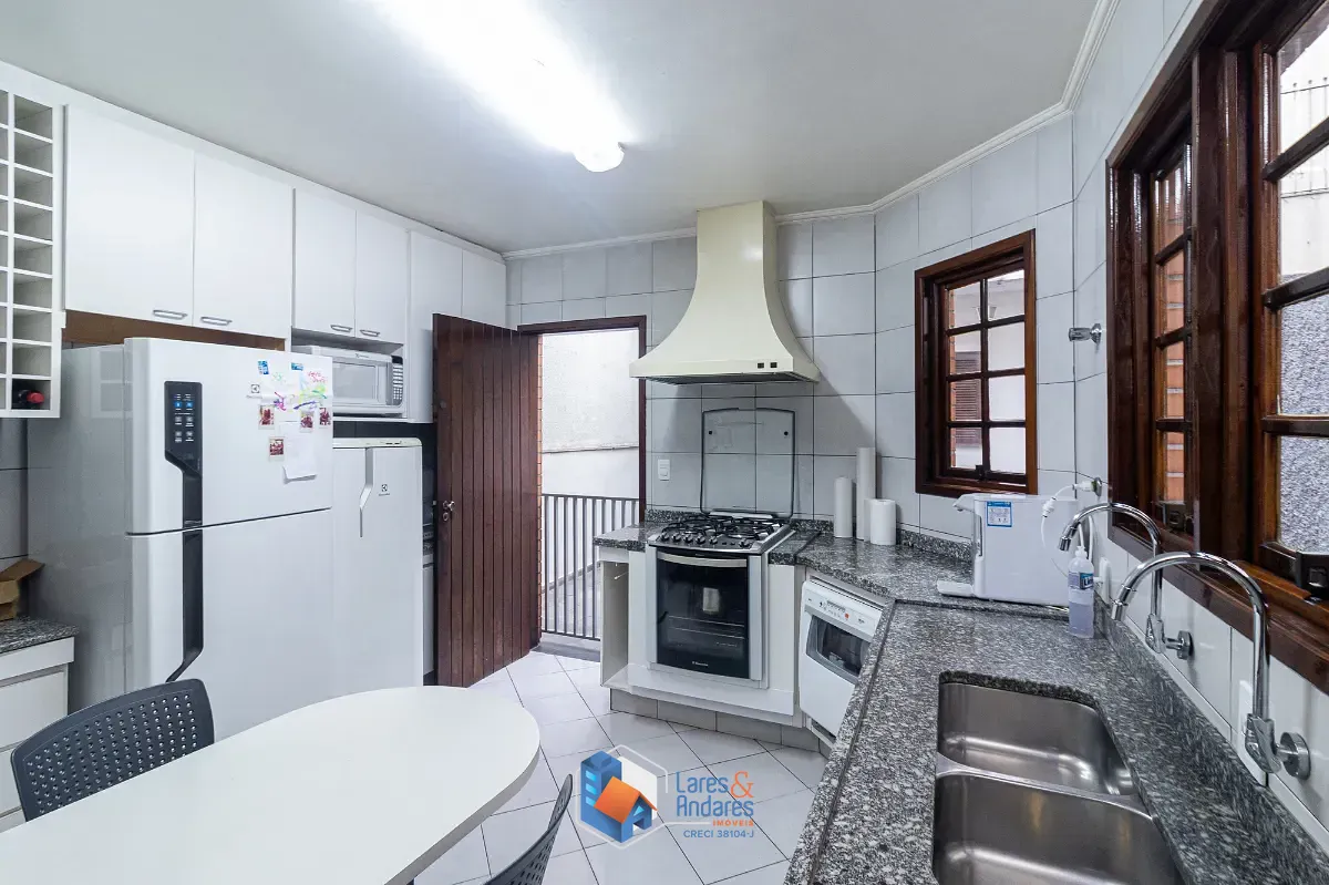 Sobrado, 3 quartos, 262 m² - Foto 9