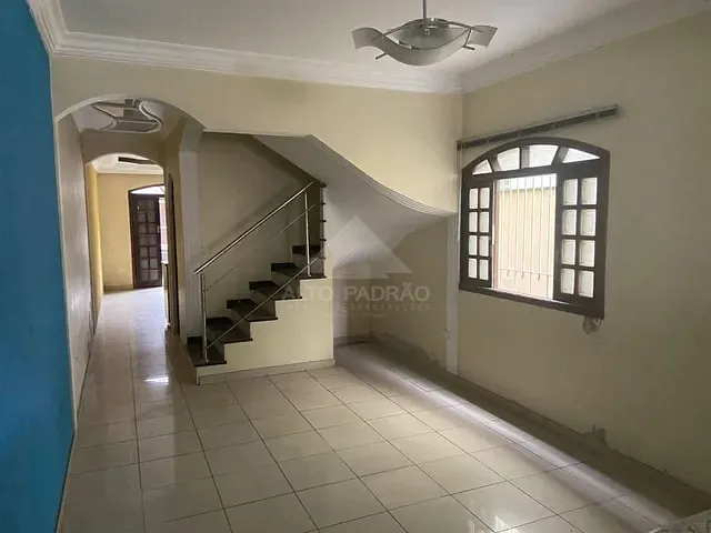 Sobrado com 150m² 3 quartos e 4 banheiros, à venda, no bairro Jardim São Gabriel em Mauá