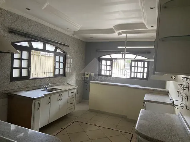 Sobrado com 150m² 3 quartos e 4 banheiros, à venda, no bairro Jardim São Gabriel em Mauá